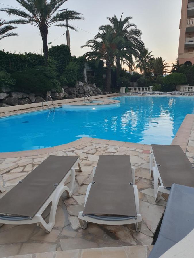 Appartamento En Bord De Cannes